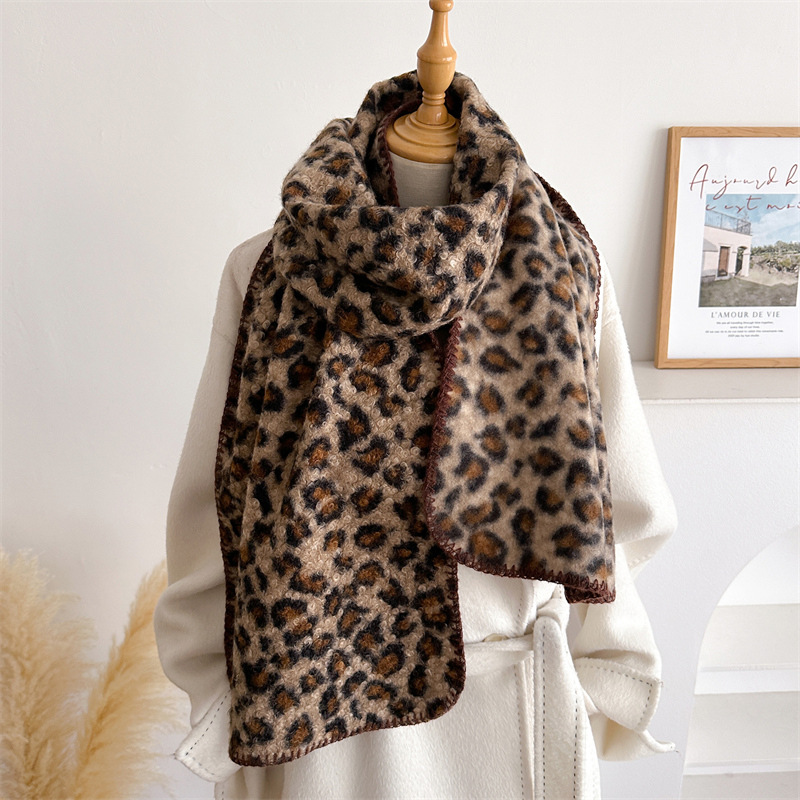 Syal Leopard Musim Gugur Musim - Woven Scarf Blanket ulasan dan harga