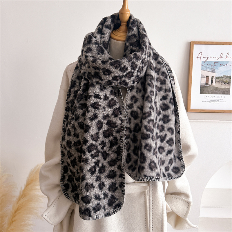 Syal Leopard Musim Gugur Musim - Woven Scarf Blanket ulasan dan harga