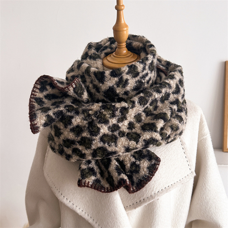 Syal Leopard Musim Gugur Musim - Woven Scarf Blanket ulasan dan harga