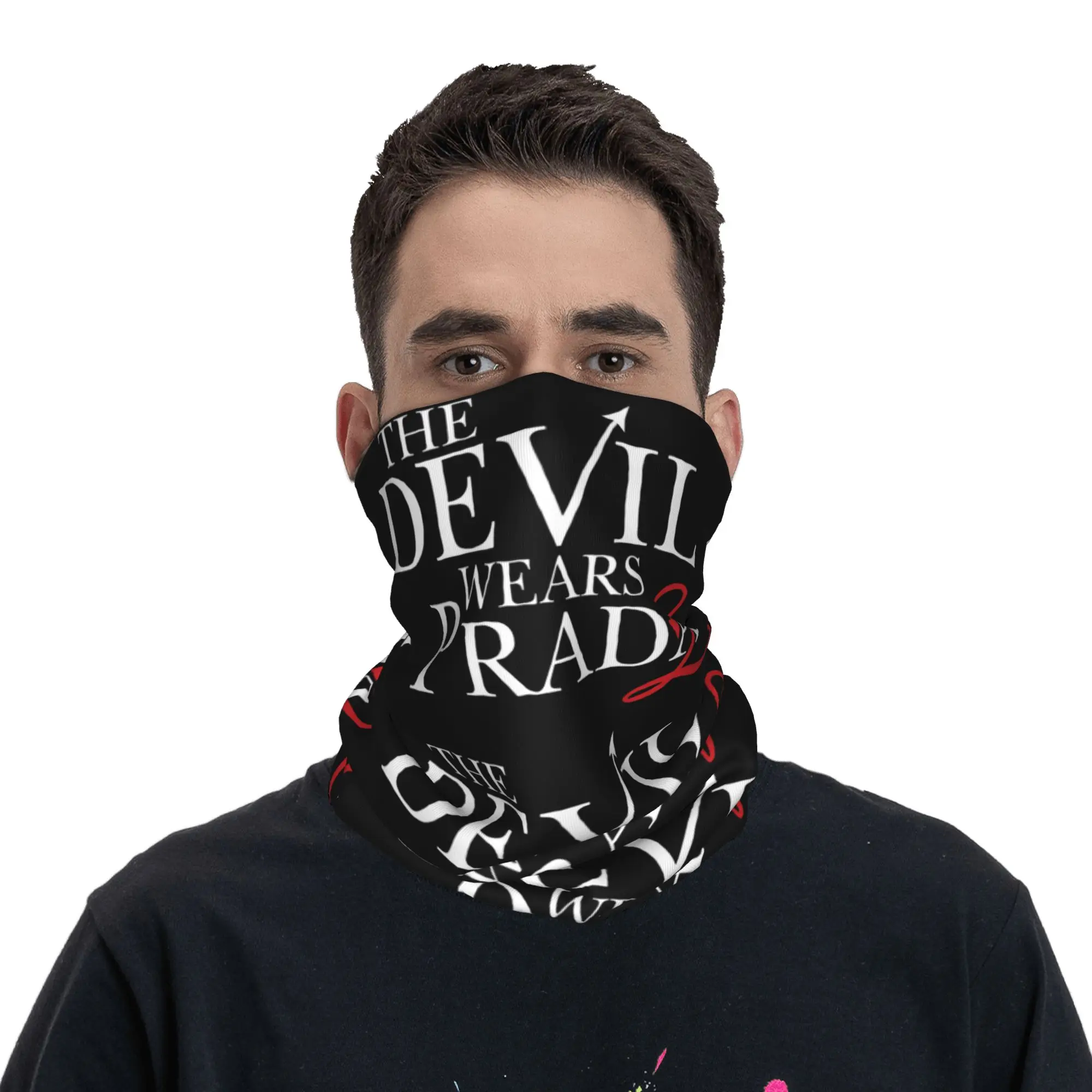 Film Komedi Baru The Devil Wea - Neck Warmer Tube ulasan dan harga